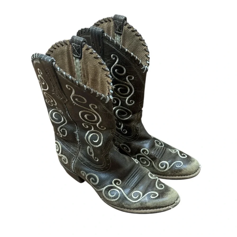 Ariat Tan and Brown Western Boots